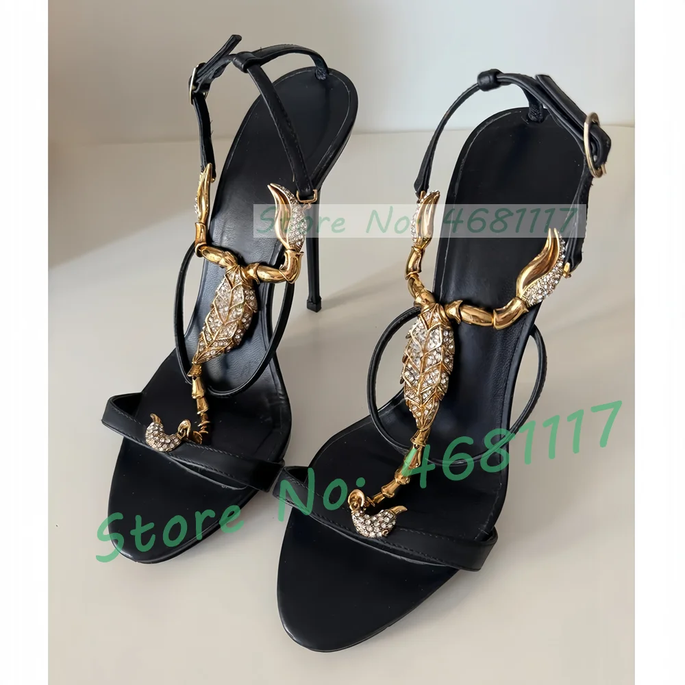 Zwart lederen sandalen met gou - Crossfit Ladies recensie en prijs