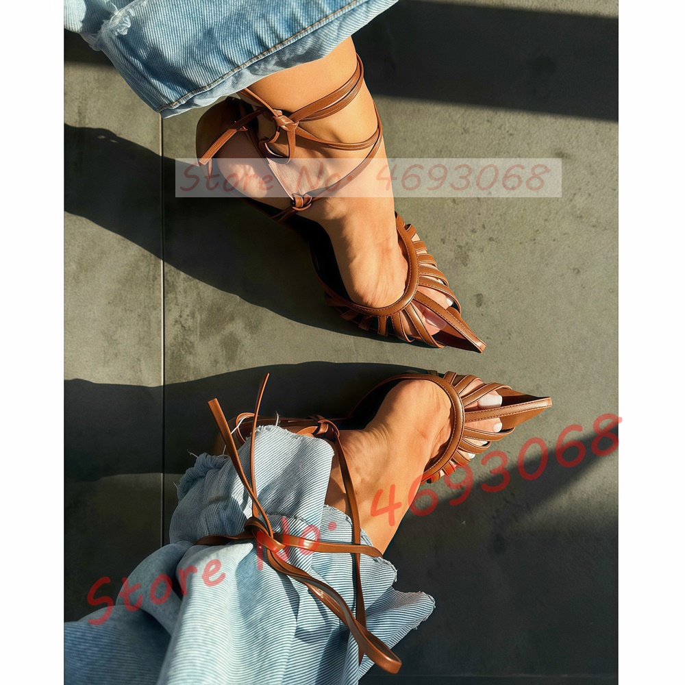 Bruine spitse teen sandalen me - Crossfit Ladies recensie en prijs